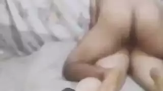 شقي جميلة زوجة في الثلاثية