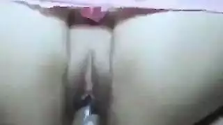 حصان مصري ينيك كس ضيق بعنف وقوة