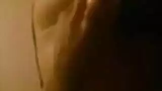 مشتهيه تصور جسمها لحبيبها