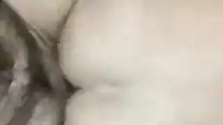 اختراق شرجي عميق: شاب يأخذ قضيبًا صلبًا