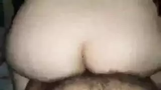 المره وهيا بتراجع ملكيه كس