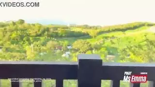 إصبع في الهواء الطلق لزوجة هواة ذات فرج مشعر