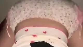 عاهرة محجبة بمفردها: تفتح مؤخرتها العربية للكاميرا