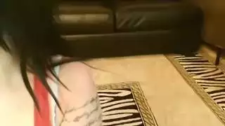 وقحة عربية تظهر المؤخرة والثدي في كاميرا الويب