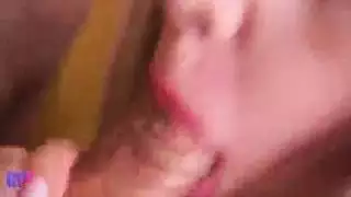 رضع لبن من بزها