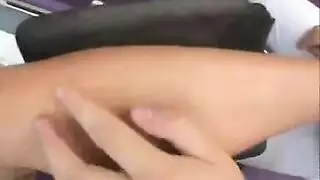 عاهرة مراهقة متلهفة تريده عميقاً وقذراً